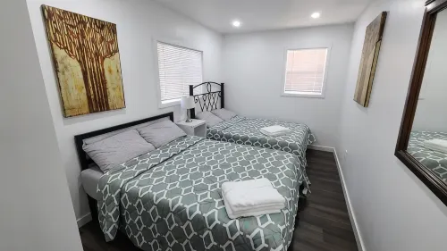 Newly Remodeled 3/2 w/ King Bed Near Intel - 2-Star