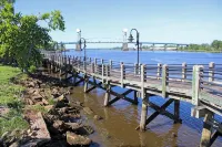 Riverwalk Condo--Heart of Historic Downtown Wilmington! - 4 stjerner