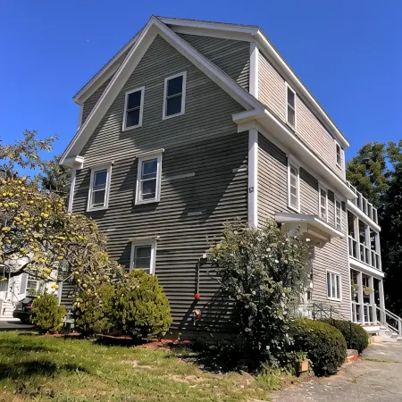 <br>Danvers spacious apt near Salem historic witch town Mall / Hospital