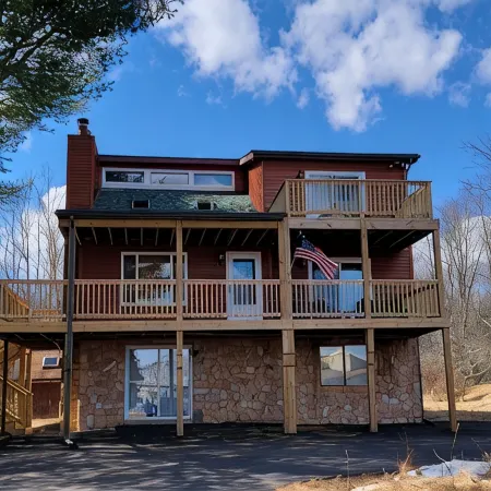 Across the street from lake, pool and clubhouse, great for kids, wolf themed!