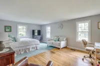 Coastal Cape Cod 3 bedroom close to the beach, bike path & ponds! - 3-Star