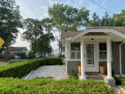 Large 3 Bedroom/2.5 Bath Home w/Lake Views, Decks Galore and Firepit! - Boutique