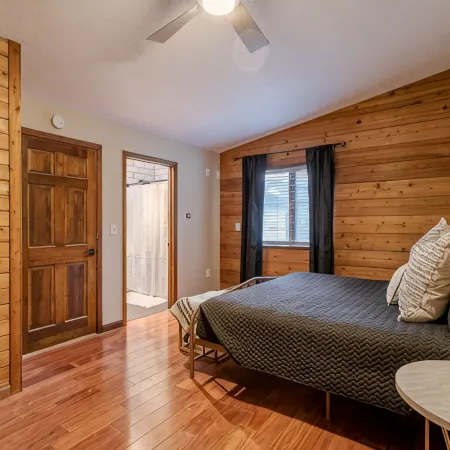 Tranquil Lodge with A+ Amenities Hotels in Naples