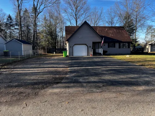 Clink’s Cabin- cozy home situated in beautiful picturesque Indian River Michigan - 3성급