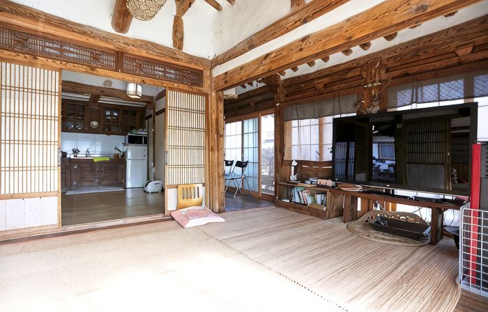 Yeongdeok Eunhaedang Hanok Stay