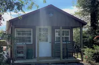 Tom & Jerri's Rustic Cabin located on the lake - 무료 와이파이