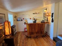 Historic Ohana House - Walk to Downtown Ashland, Hot Tub, Tiki Bar, Pet Friendly - 2 Sao