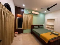 Omkara - the Fives Guest House - parking