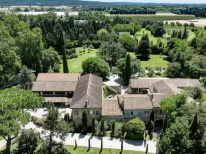 Mas des Comtes de Provence