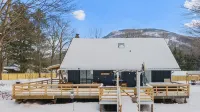 QUINN HOLLOW - Hunter Mountain Ski Cabin, Hot Tub - ブティック