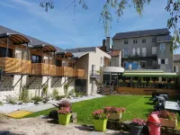 Logis Spa Hotel Restaurant de La Poste Hotels in Tence