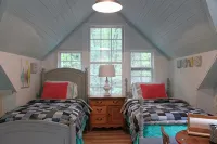 The Cabin on the Run - Pool