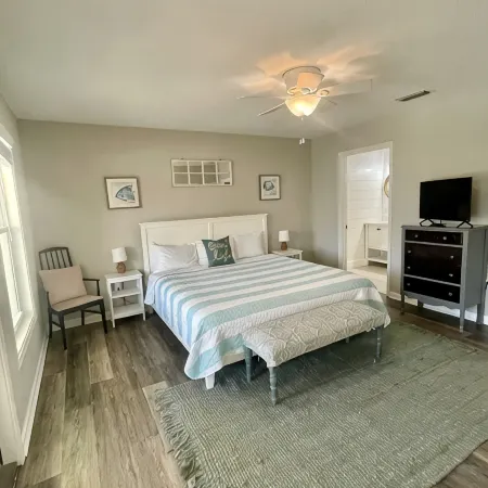 S-Cape Reality in our beautiful Ocean View TownhomeGreat Place for Snow Birds!
