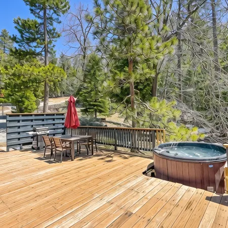 Private Mountain Retreat with Scenic Views