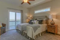Best Views on the Island! Ocean, Waterfront, Boat Dock, Elevator, Pool, Fish! - Uima-altaat