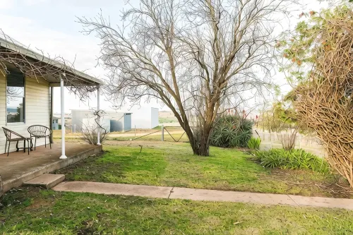 Tranquil 4 bedroom house with fireplace - Wifi