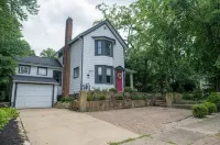 Charming home steps away from Main Street Hudson and Western Reserve Academy - Homestays