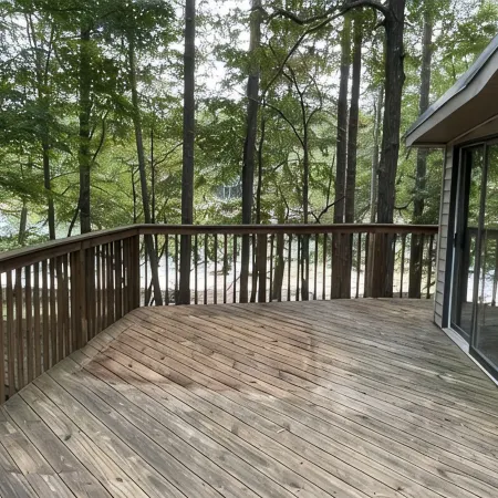 "Cabin in the Cove"  Private waterfront home on beautiful Lake Hartwell