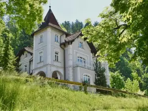 Adora Luxury Hotel