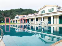 Lazuli Resort - parking