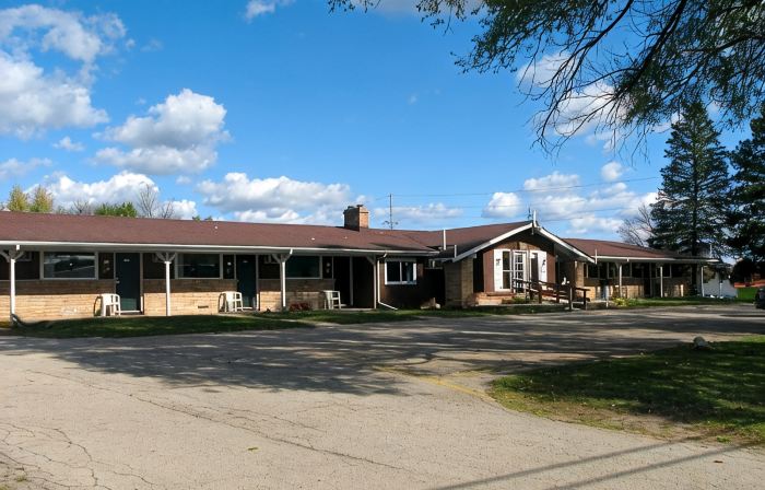 Spinning Wheel Motel