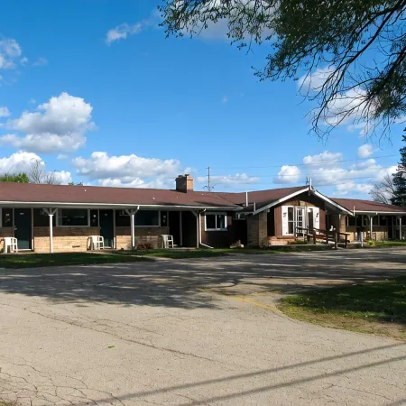 Spinning Wheel Motel