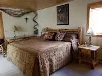 Ski In/Ski Out, 3 BR/3BA  Condo, Hot Tub, Fireplace in Big Sky Mountain Village - Wifi