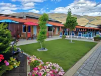 Sahara Courtyard Inn & Suites Osoyoos - Pet friendly