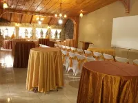 Hotel Cibeles Resort - breakfast
