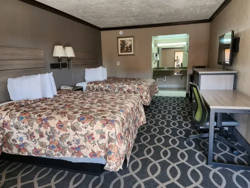 Executive Inn - parking