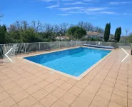 Domaine de l'Echassier, the Originals Relais - Swimmingpools