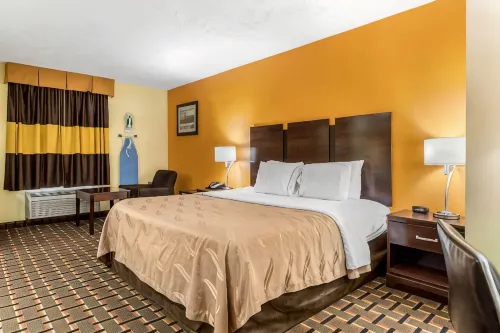 Quality Inn Grand Rapids Near Downtown - Bữa sáng