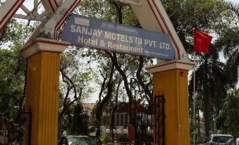 Sanjay Motels (I) Pvt. Ltd.