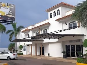 Hotel Maioris Kumate Culiacán