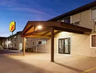 Super 8 by Wyndham Houghton Hotels in 