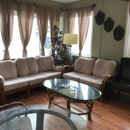 Cardinal Court Motel