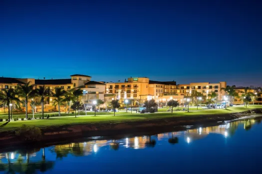 Courtyard San Diego Airport/Liberty Station Hotels near Fitzee Foods