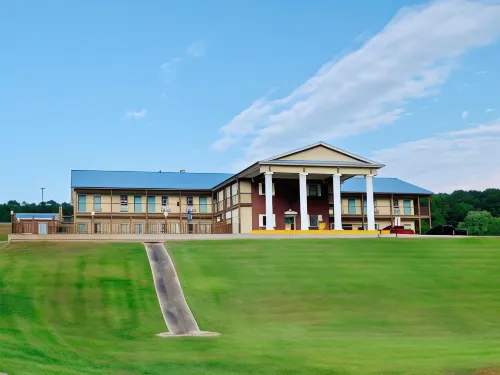 Weston Inn & Suites