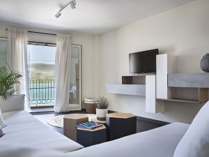 Argostoli Marina Suites