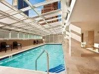 Aloft New York Brooklyn Hotels near Junior's Cheesecake