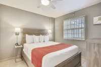Ocean Pointe Suites at Key Largo فنادق في Tavernier
