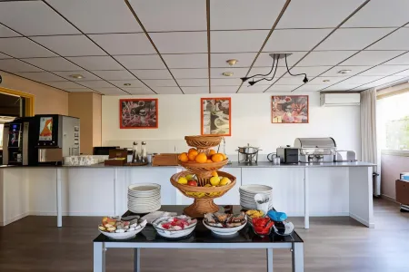Adonis Cannes - Hôtel Thomas