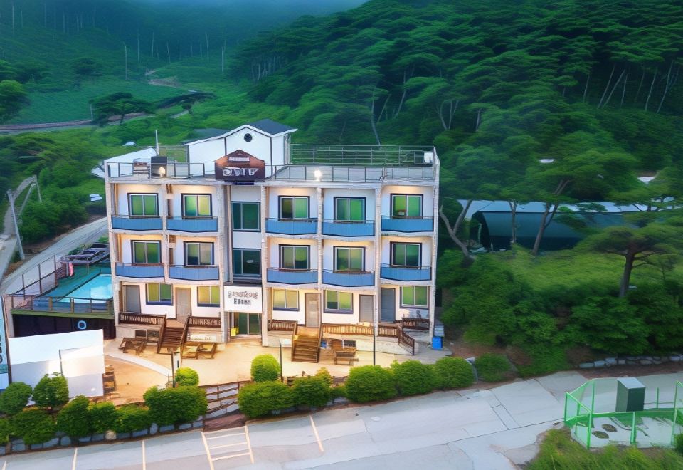 hotel overview picture
