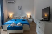 Villa Akulica with Heated Outdoor Pool and Seaview