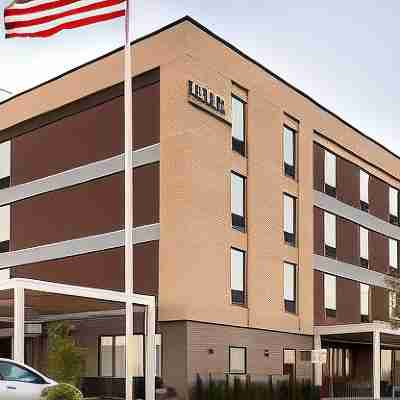 Home2 Suites by Hilton Merrillville Hotel Exterior