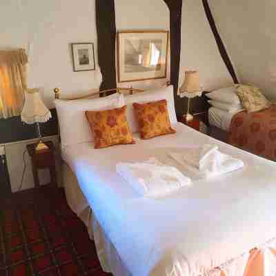 Thatched Cottage Hotel Rooms