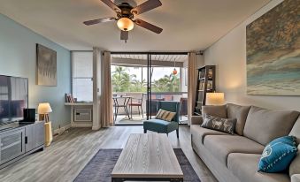 Kailua-Kona Condo with Lanai, Walk to Beach and Pier!