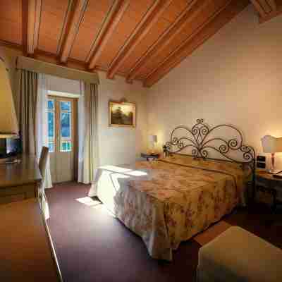 Romantik Hotel Relais Mirabella Iseo Rooms