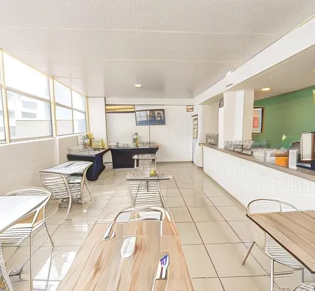 Basic Hotel Centenario by Hoteles MS
