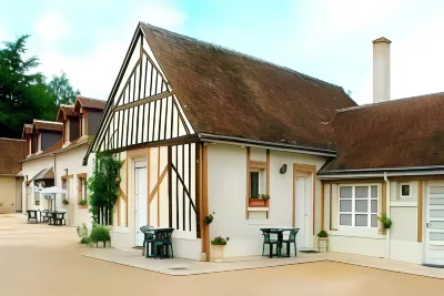 Logis Hôtel du Cygne Hotels in Vernou-en-Sologne